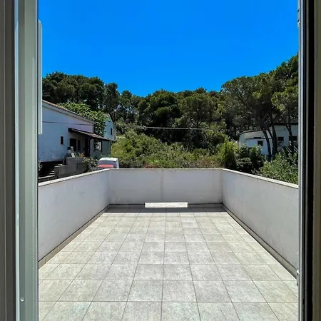 By The Sea Tkon, Pasman - 19913 Apartment *